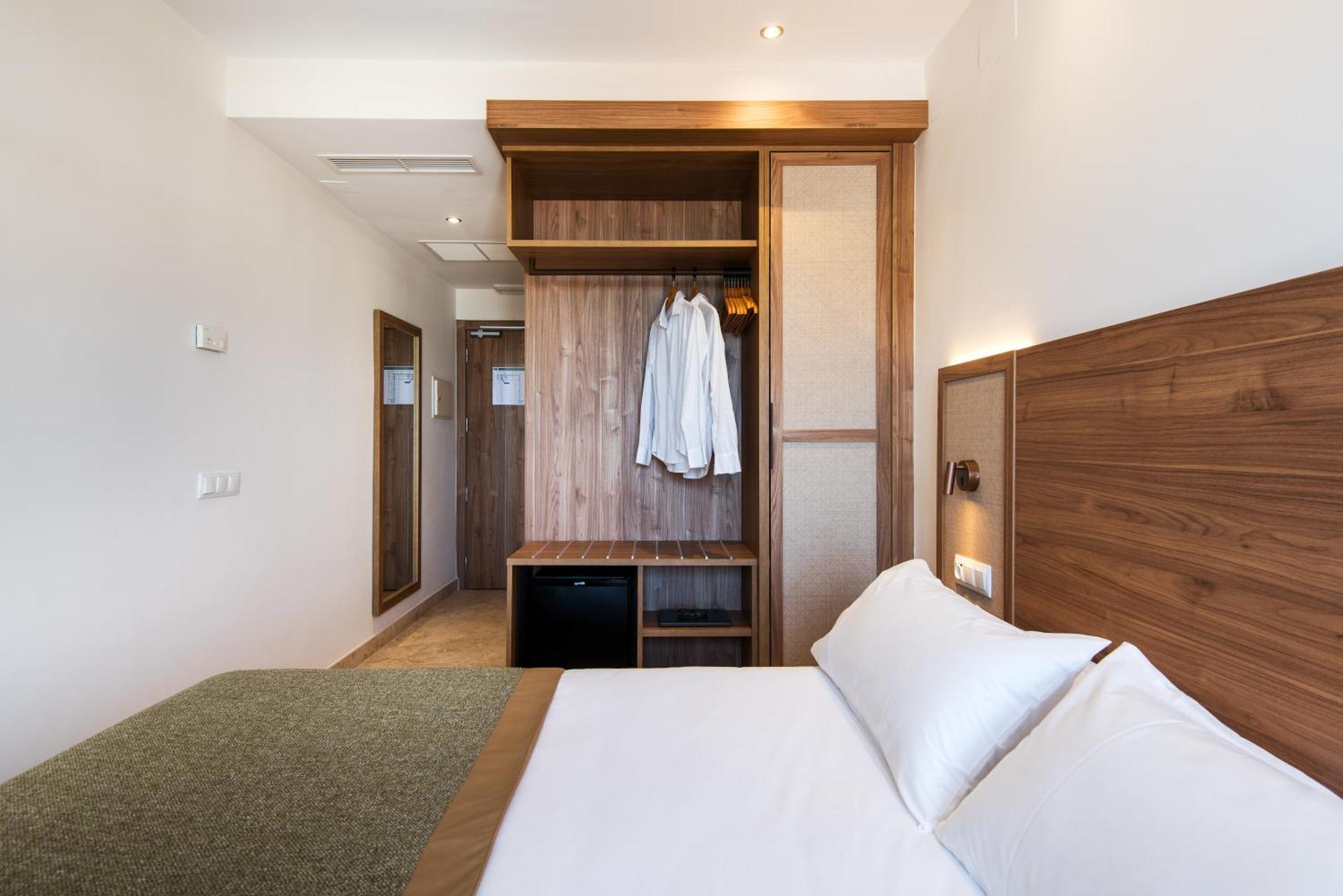 Habitación Individual Estándar con vista lateral al mar